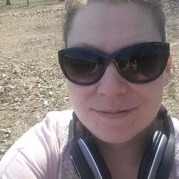 Meet your Posher, Jessica - Picture 1 of 1